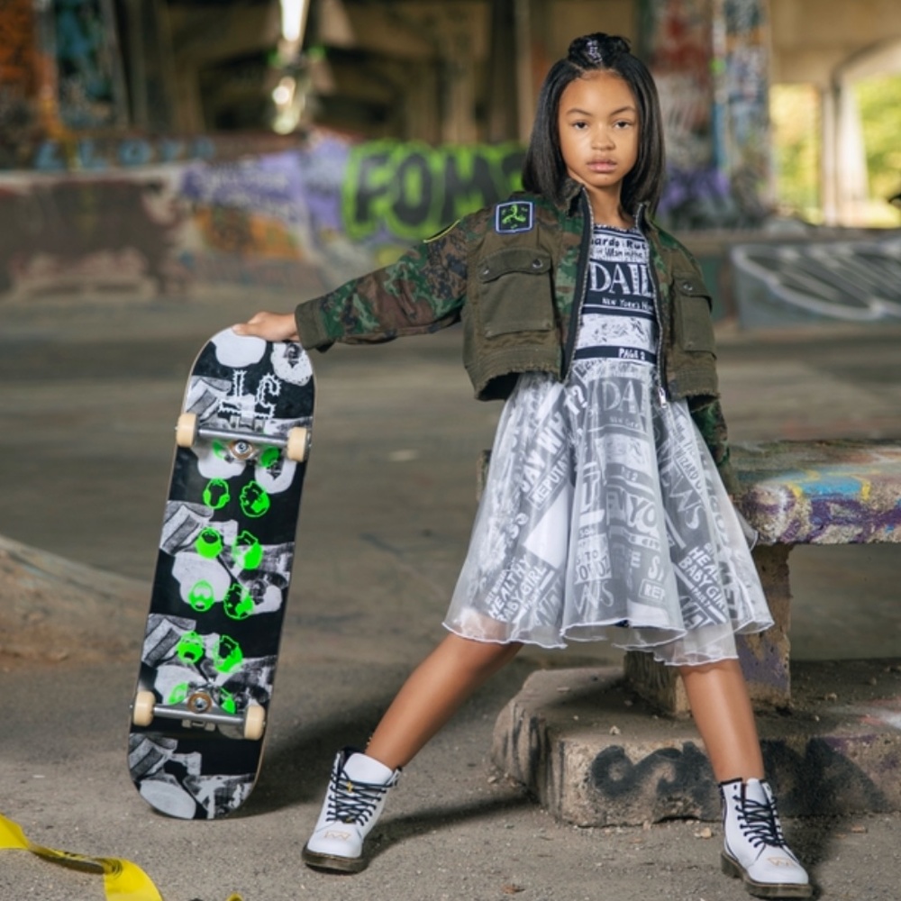 💫HP‼️💫 Girls JEREMY SCOTT patchwork flared dress in Newspaper Print, Size 8